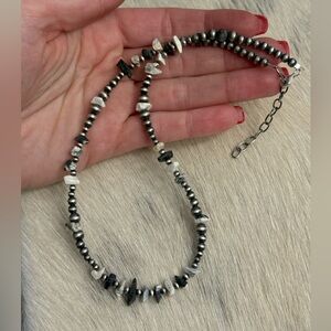 Native American Sterling Silver White Buffalo Navajo Pearl choker Necklace 16”